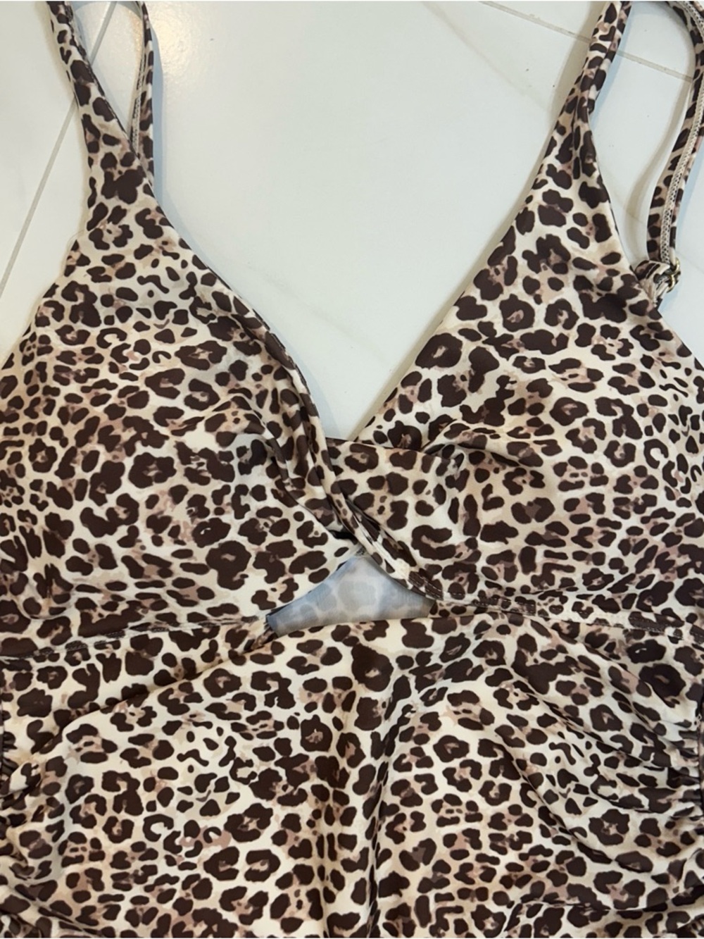 Tahari Cheetah Leopard Animal Print Tan Black Keyhole One Piece Swimsuit Large - Picture 5 of 9